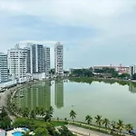 Hermoso Apartamento en 1BR Laguito - Frente a la playa
