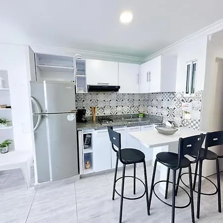 Apartamento Hermoso En 1br Laguito - Frente A La Playa Cartagena
